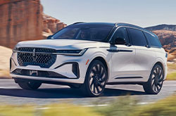 2026 Lincoln Nautilus Hybrid