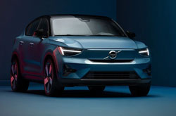 Compare 2022 Volvo C40 EV