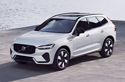 Research 2025 Volvo XC60 Plug-in Hybrid